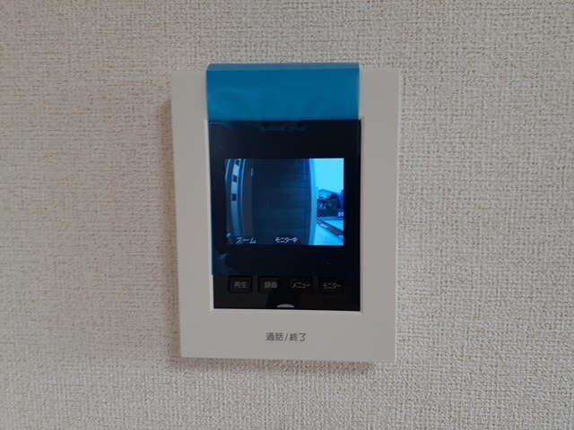 ����10