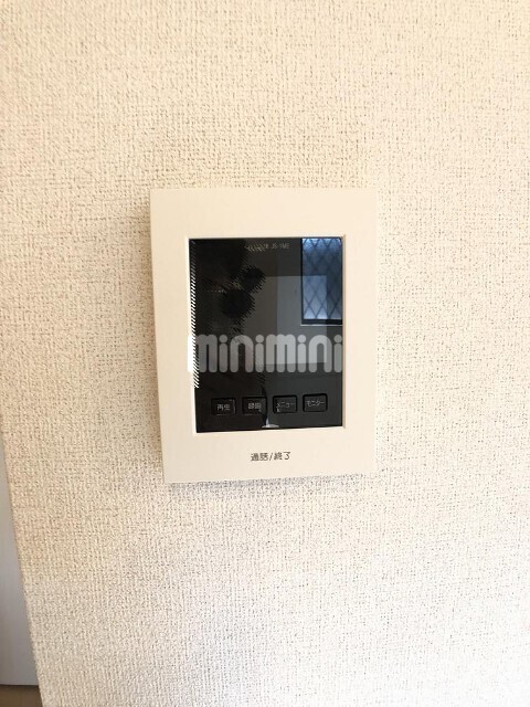 ����11