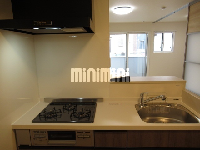 ����13