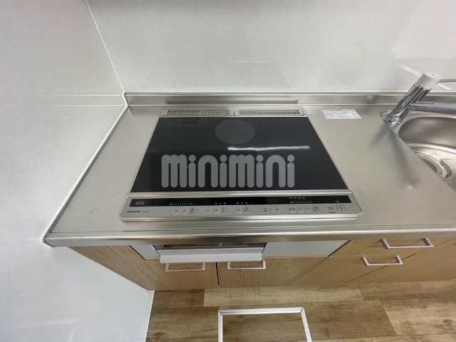 ����7