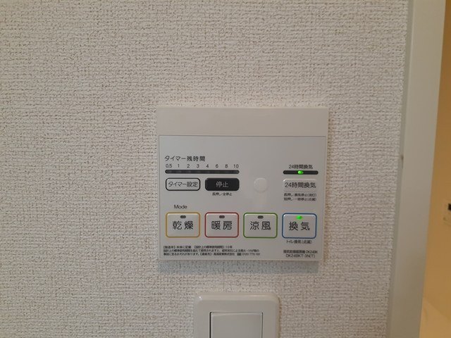 ����7