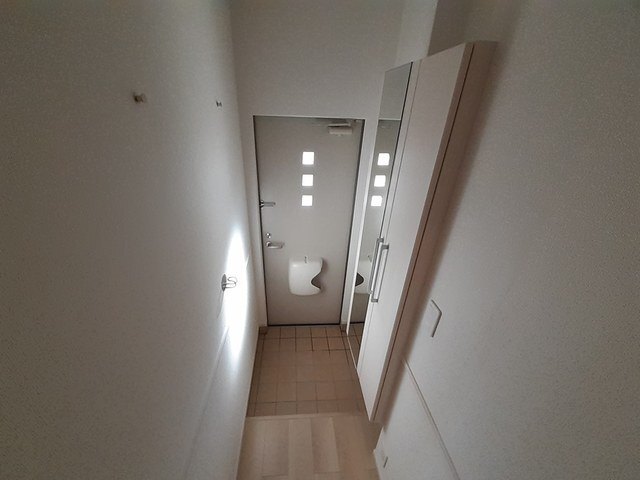 ����8