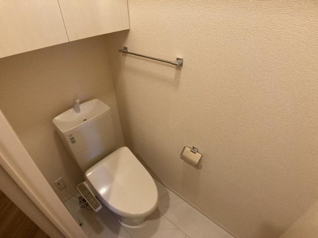 ����5