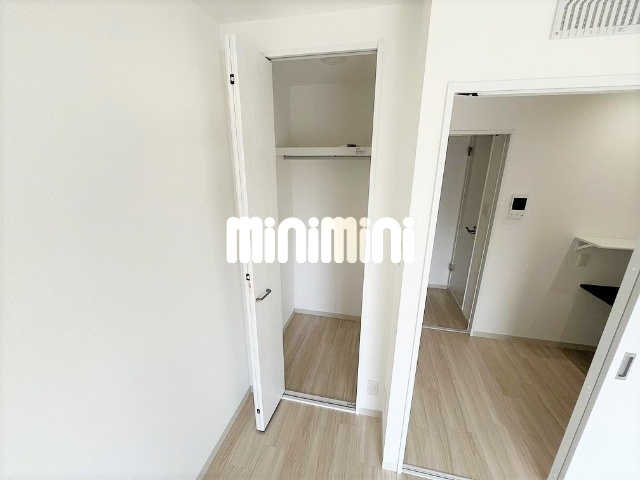 ����8