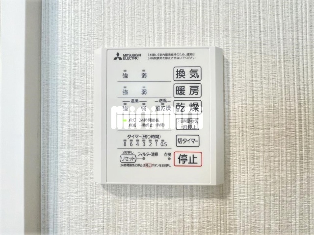 ����24