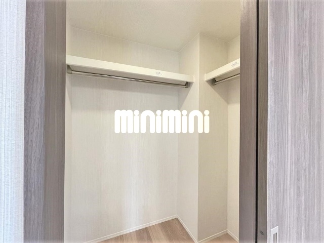 ����8