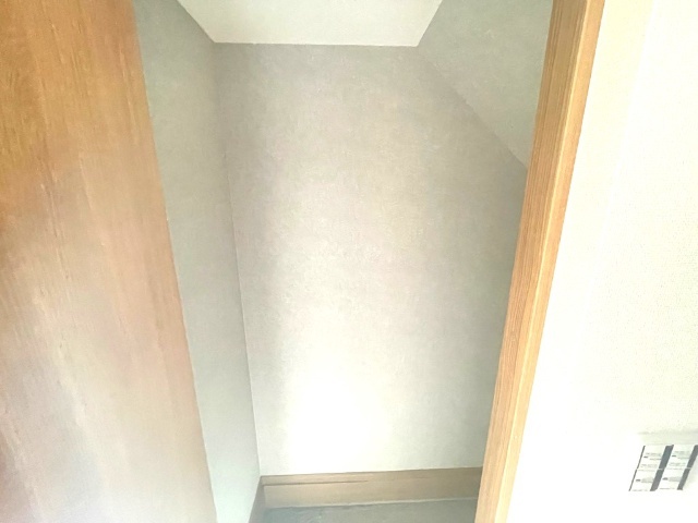 ����6