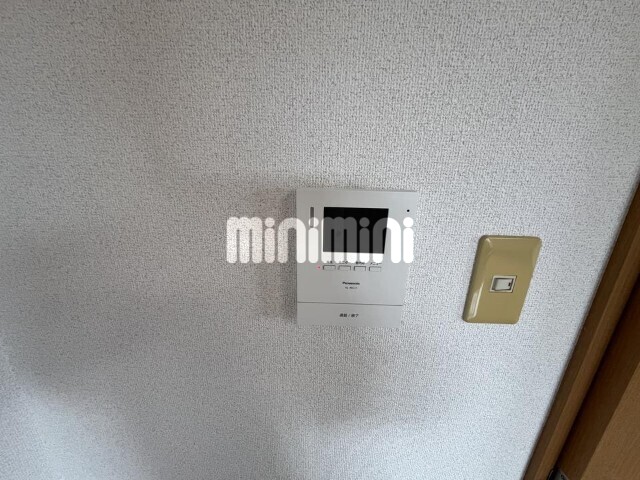 ����10