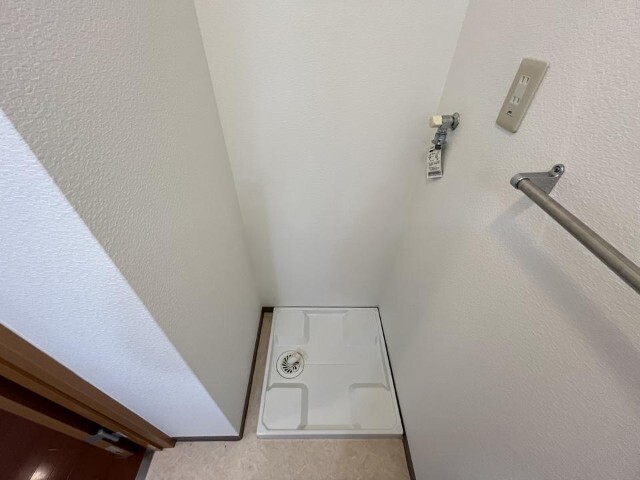 ����8