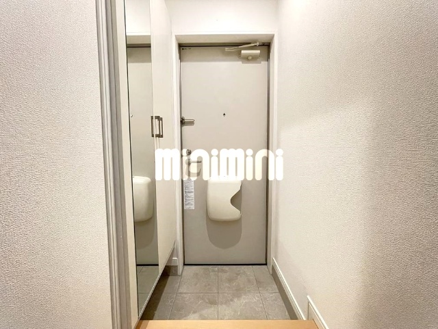 ����9