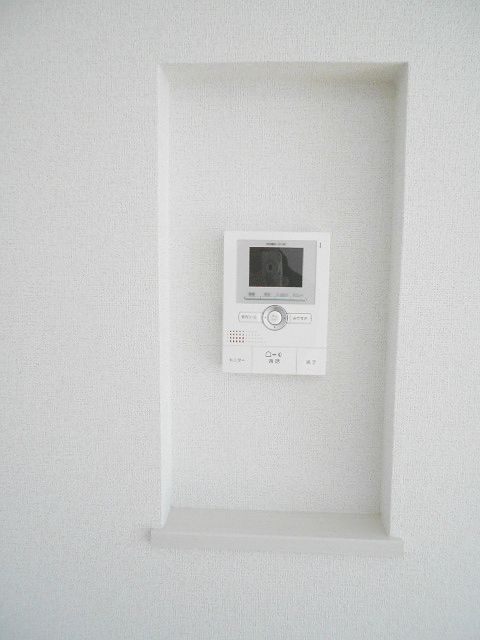 ����11