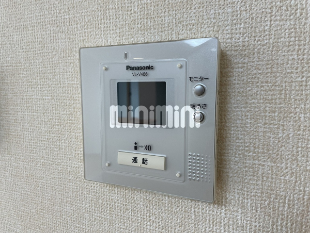����11