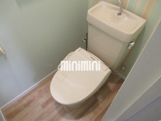 ����16