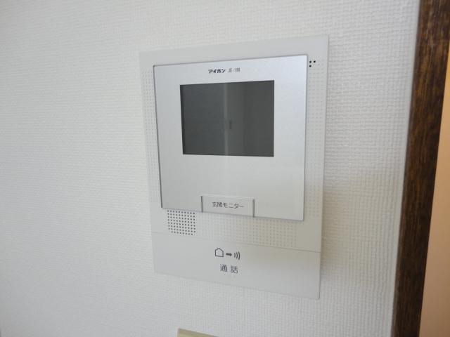 ����7