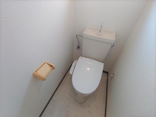 ����5