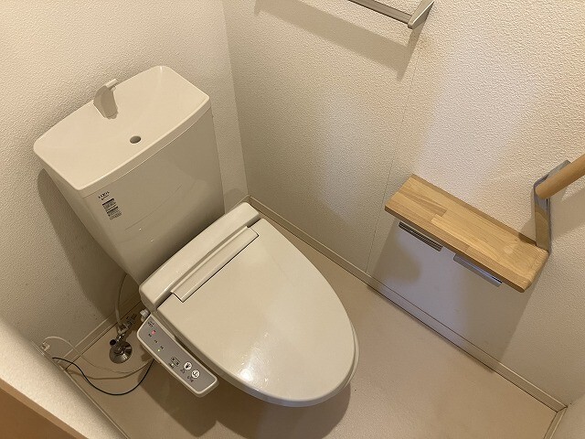 ����8