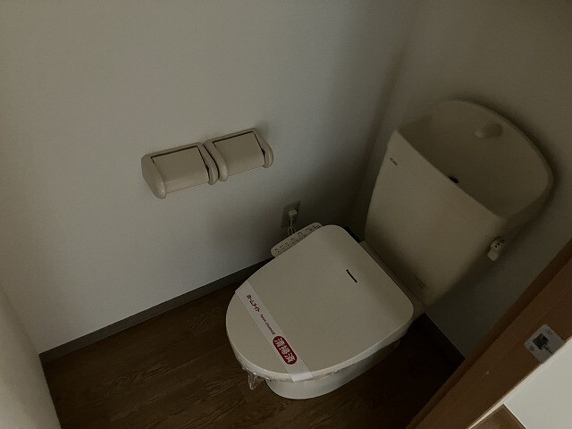 ����8