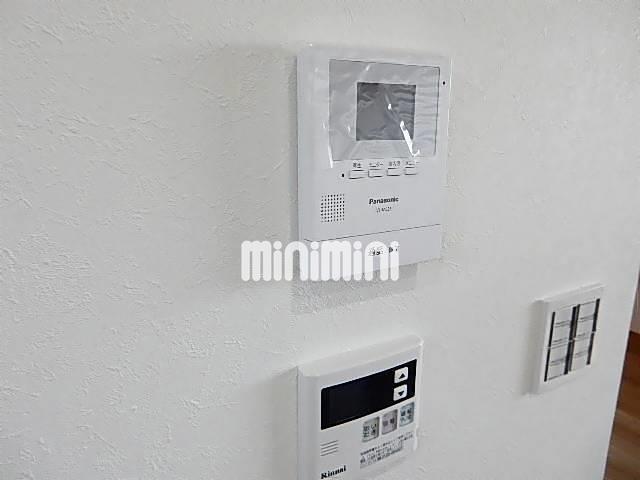 ����11