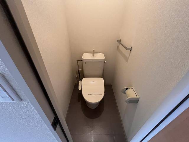 ����8