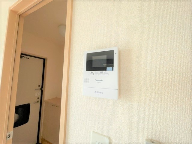 ����10