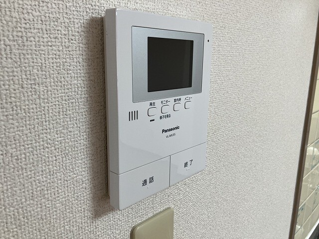 ����11