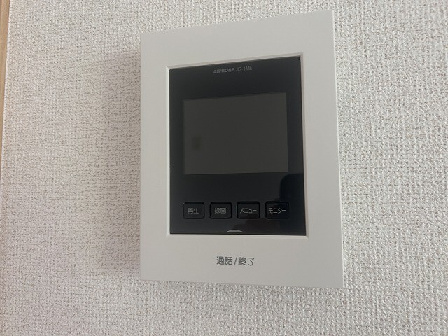 ����11