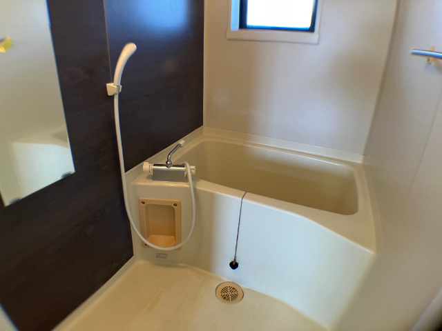 ����17