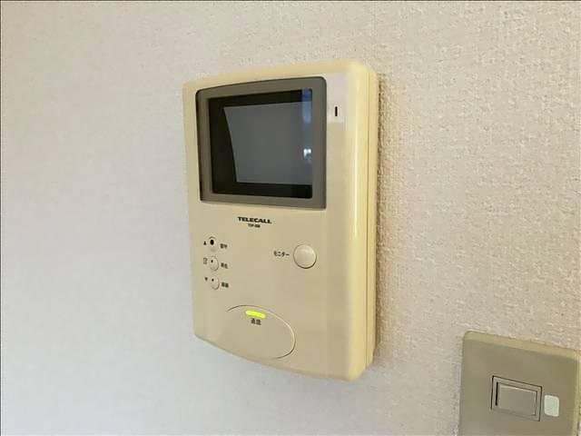 ����8