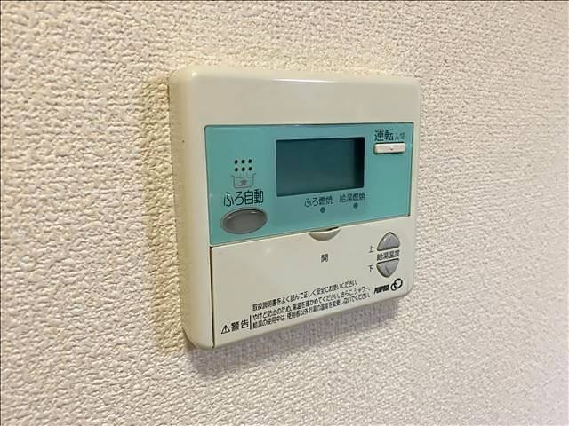 ����13