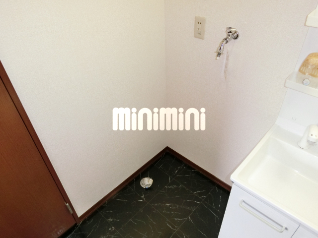 ����19