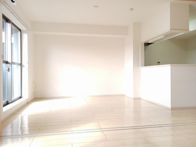 ����11