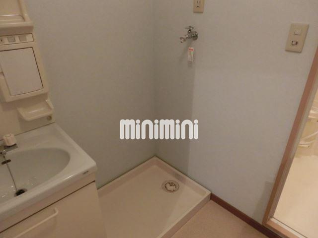 ����8