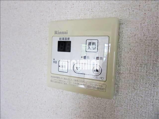 ����13