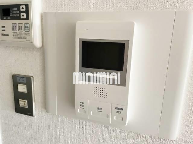 ����11