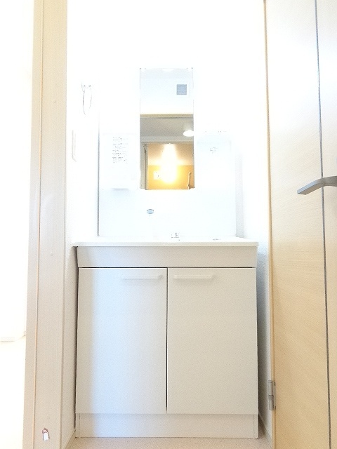 ����7