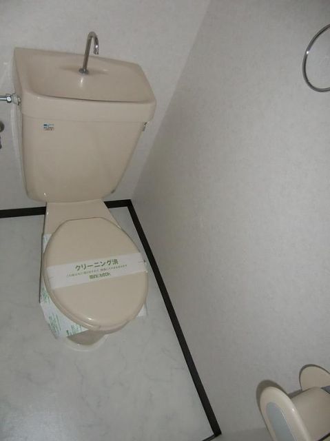 ����8