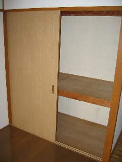 ����5
