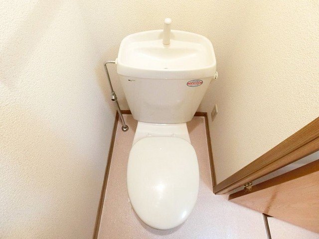 ����9