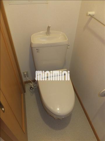 ����4