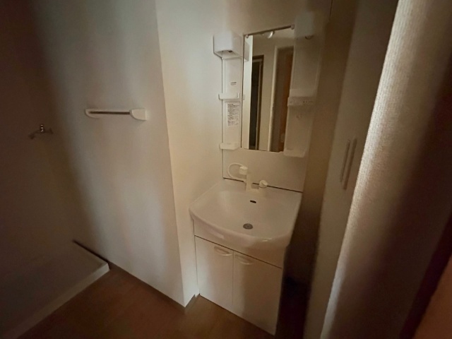 ����5