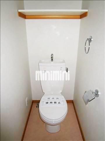 ����4