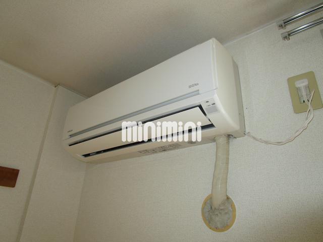 ����9
