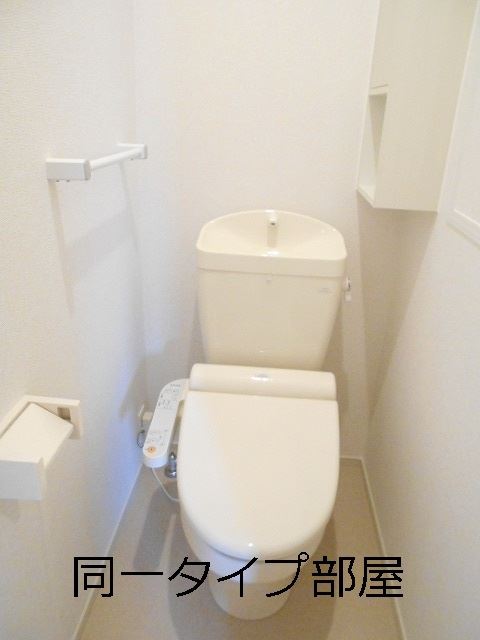 ����8