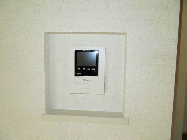����11