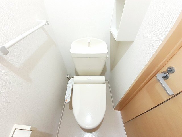 ����9
