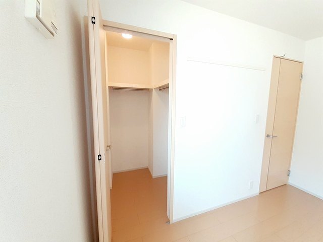 ����7