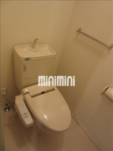 ����3