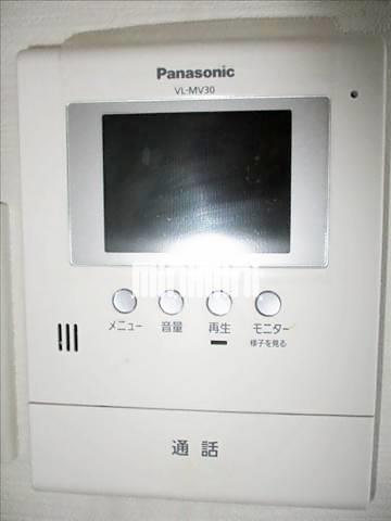 ����11