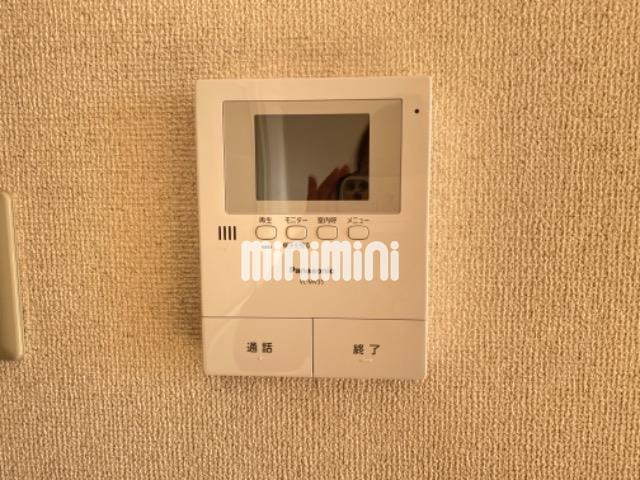 ����11