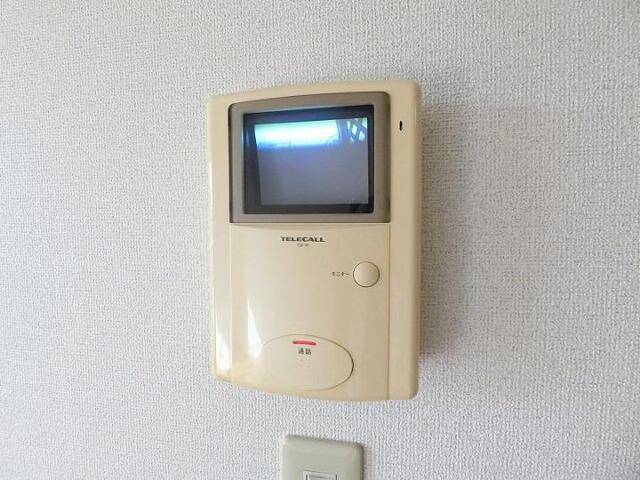 ����10